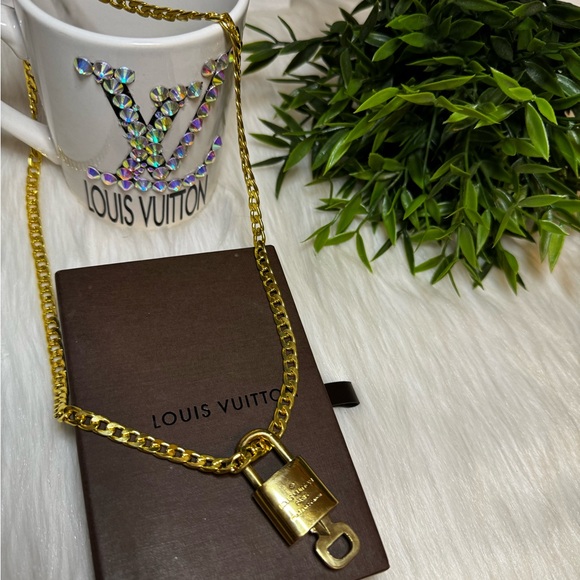 Louis Vuitton Lock & Key w/Chain & Box #309 - Picture 4 of 9